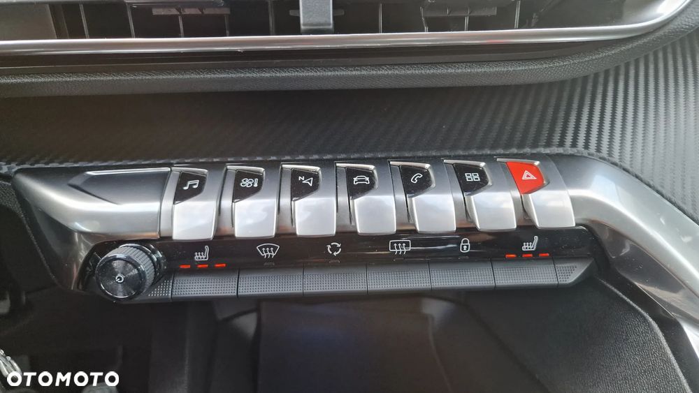 Peugeot 3008 PureTech 130 Stop & Start GPF Allure - 33