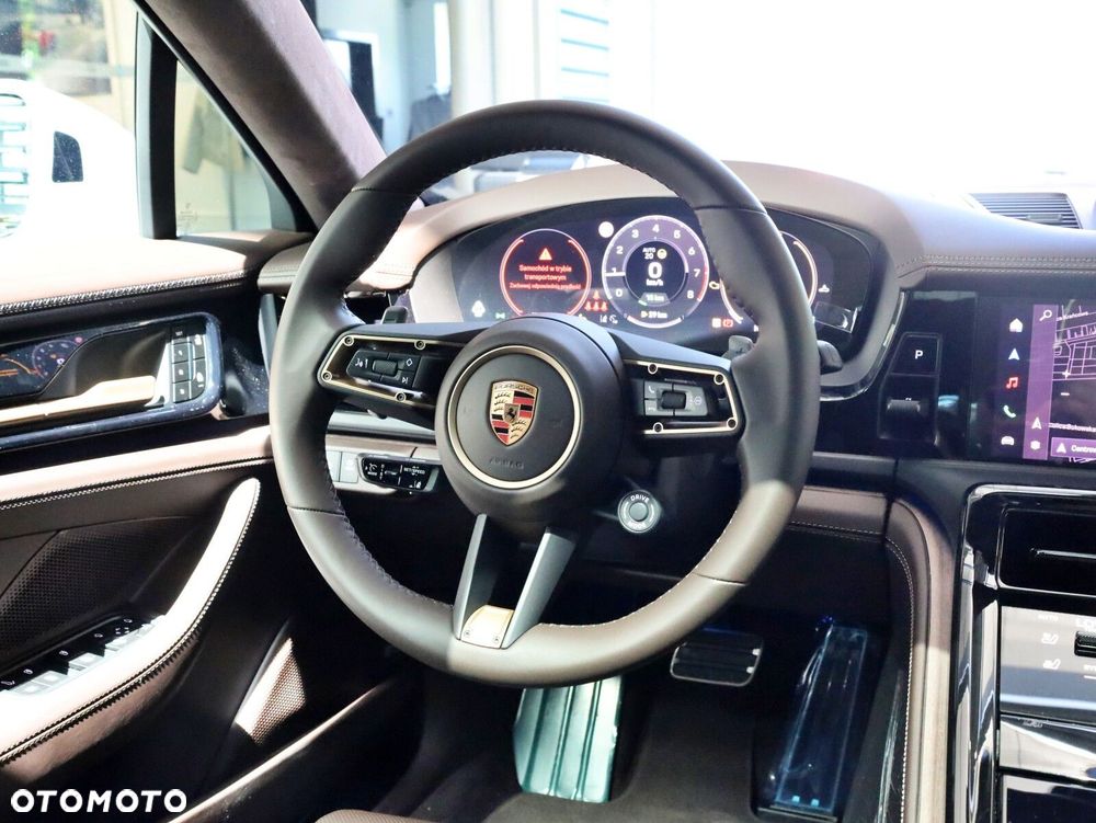 Porsche Panamera - 21
