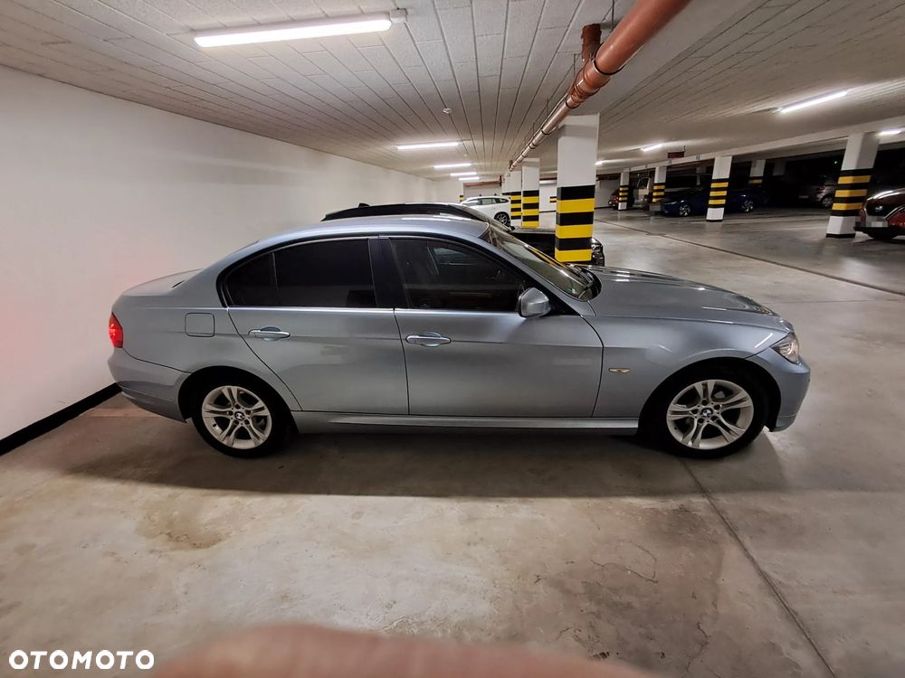 BMW Seria 3 318d - 10