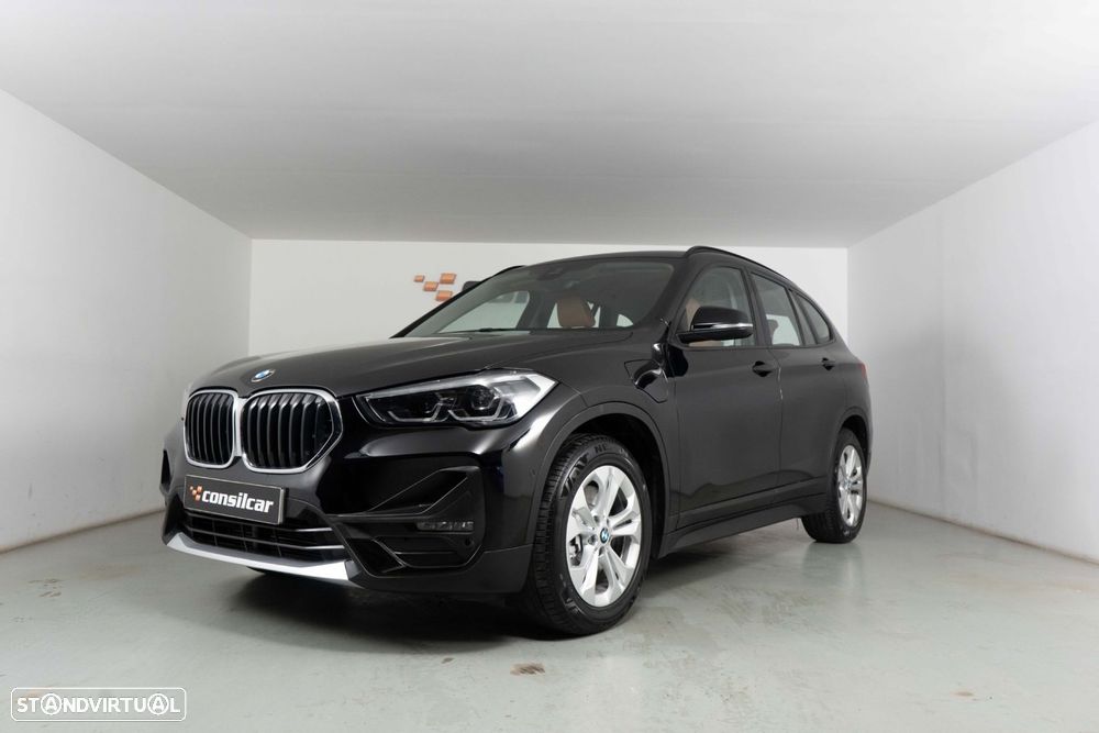 BMW X1 25 e xDrive Corporate Edition - 8