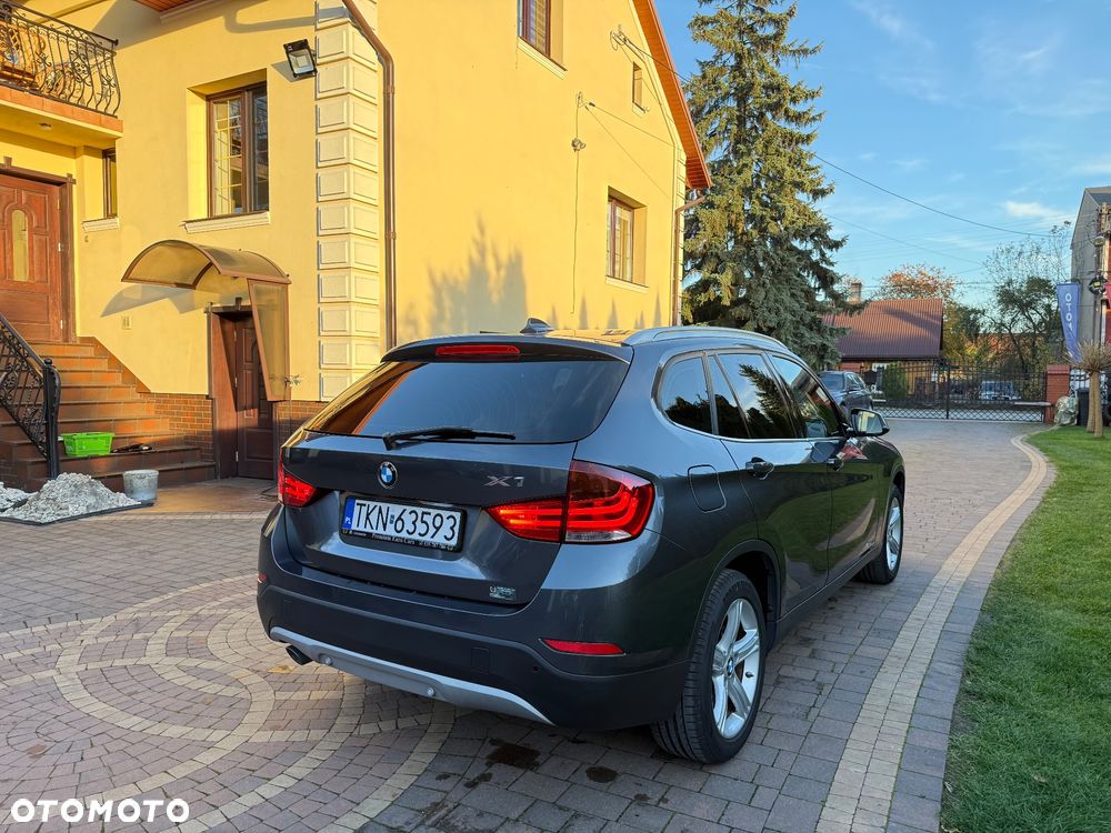 BMW X1 sDrive20d Sport Line - 14