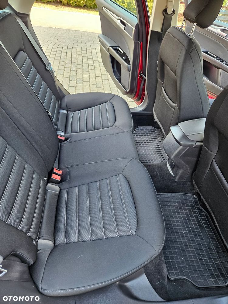 Ford Mondeo 1.5 EcoBoost Ambiente Plus - 27