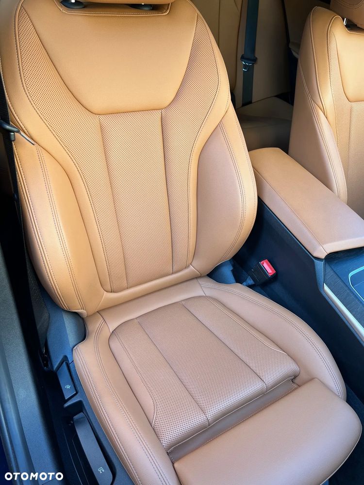 BMW Seria 3 318d Touring Luxury Line - 16
