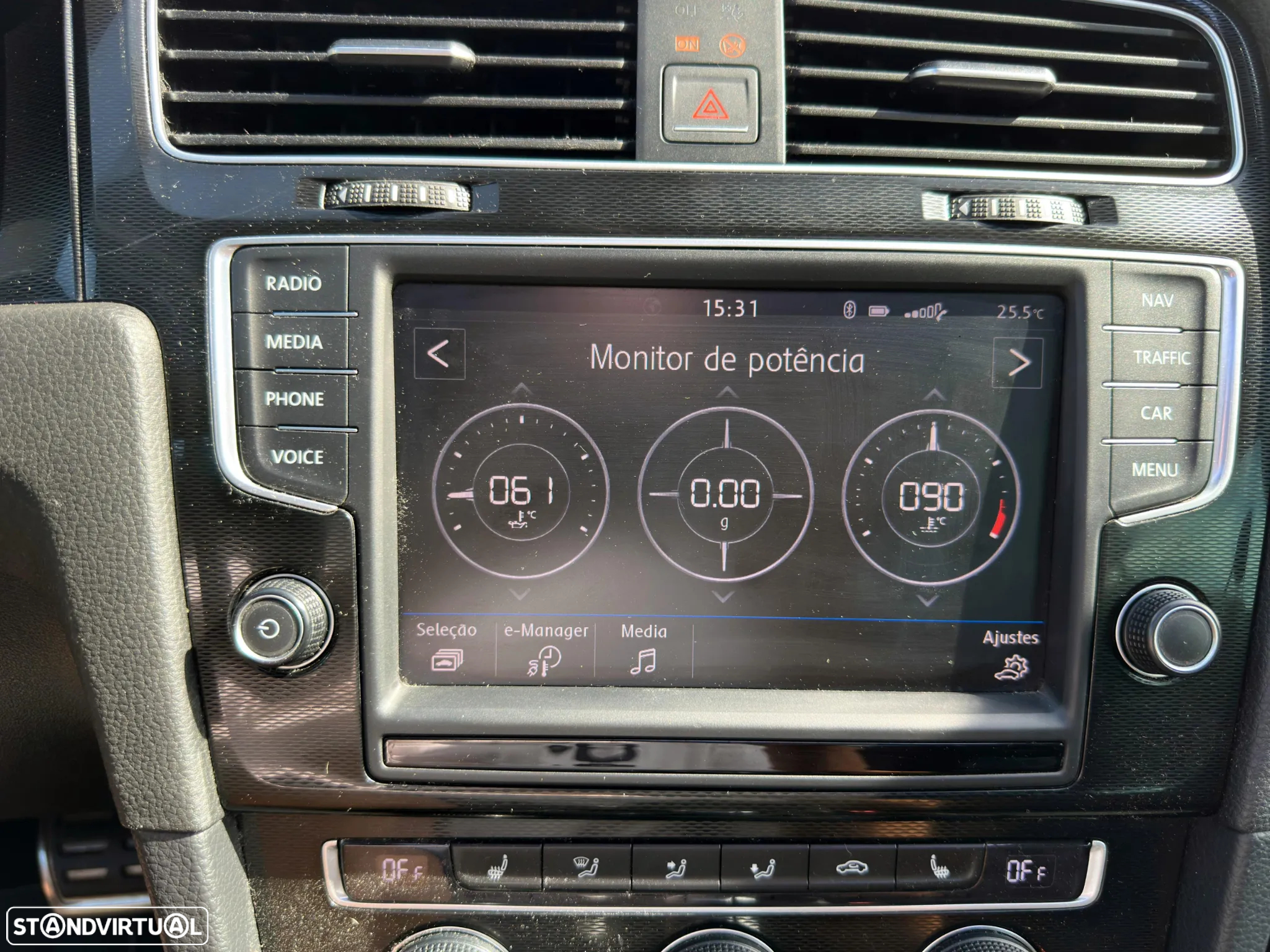 VW Golf 1.4 GTE Plug-In-Hybrid DSG - 19