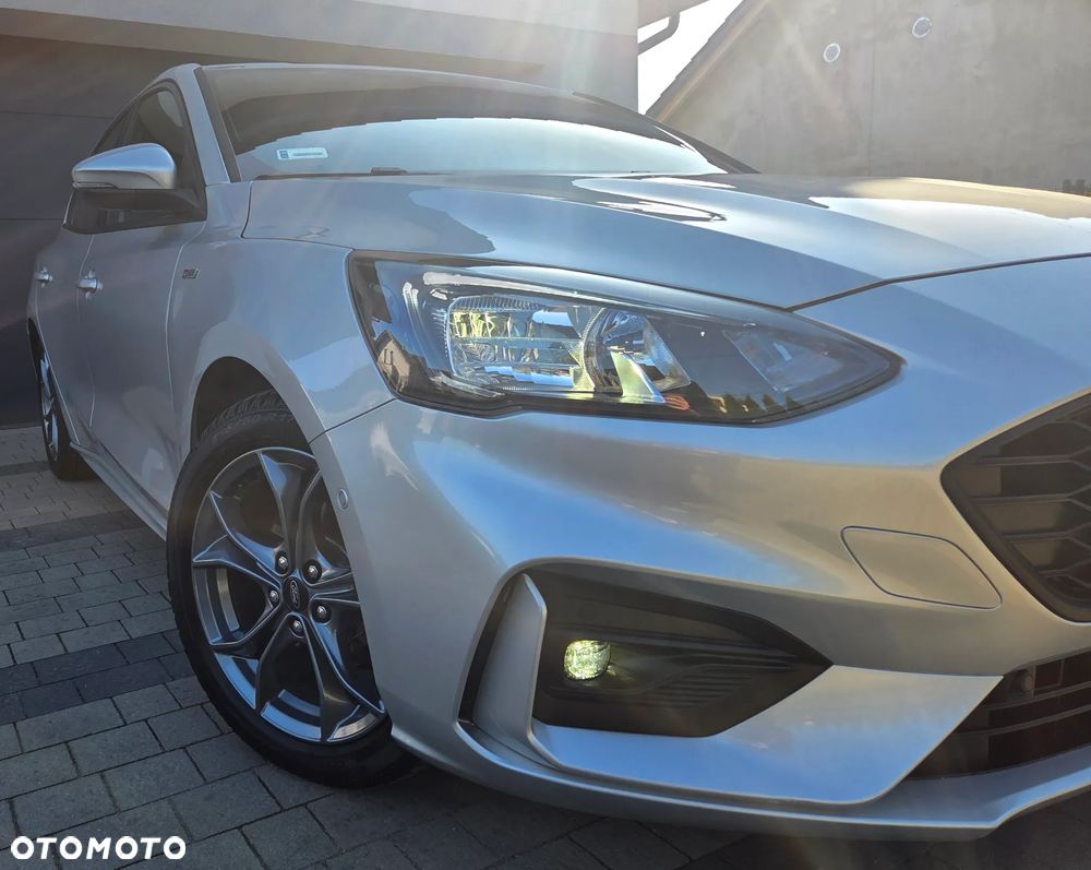 Ford Focus 1.0 EcoBoost ST-Line ASS - 1