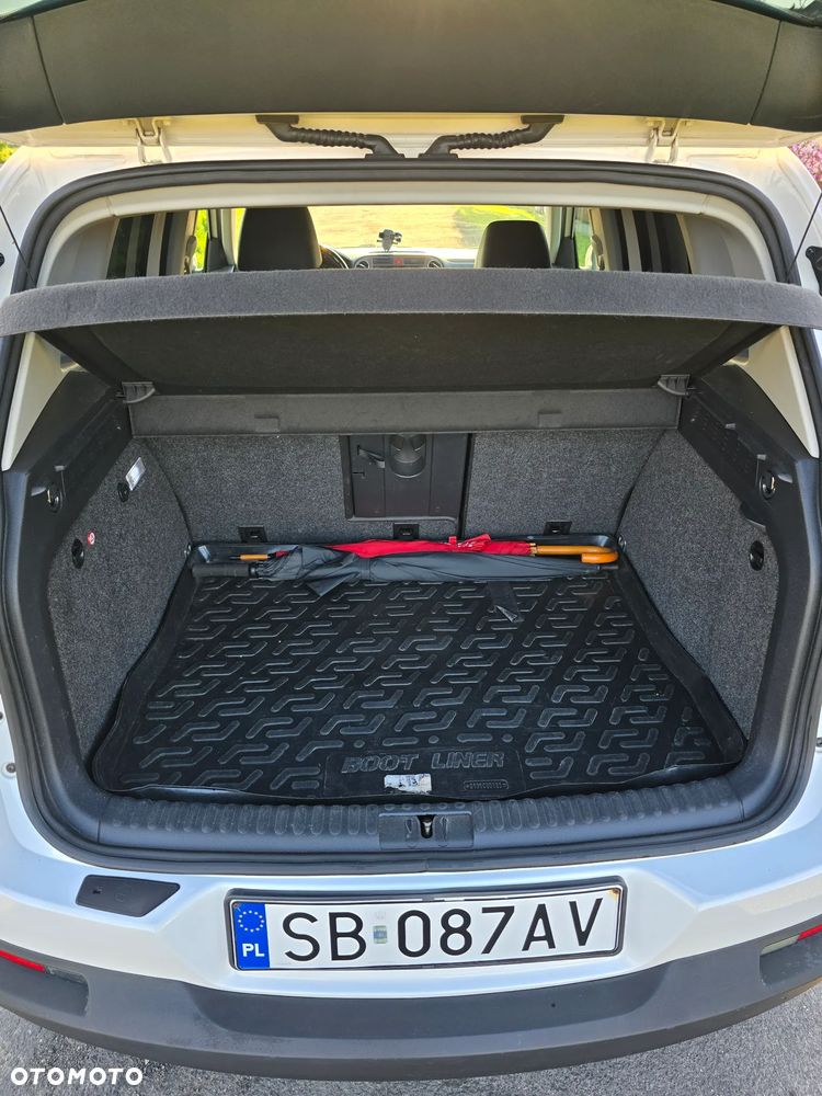 Volkswagen Tiguan - 12
