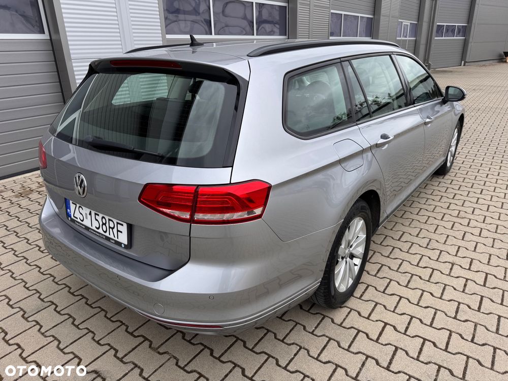 Volkswagen Passat 2.0 TDI SCR Trendline - 3