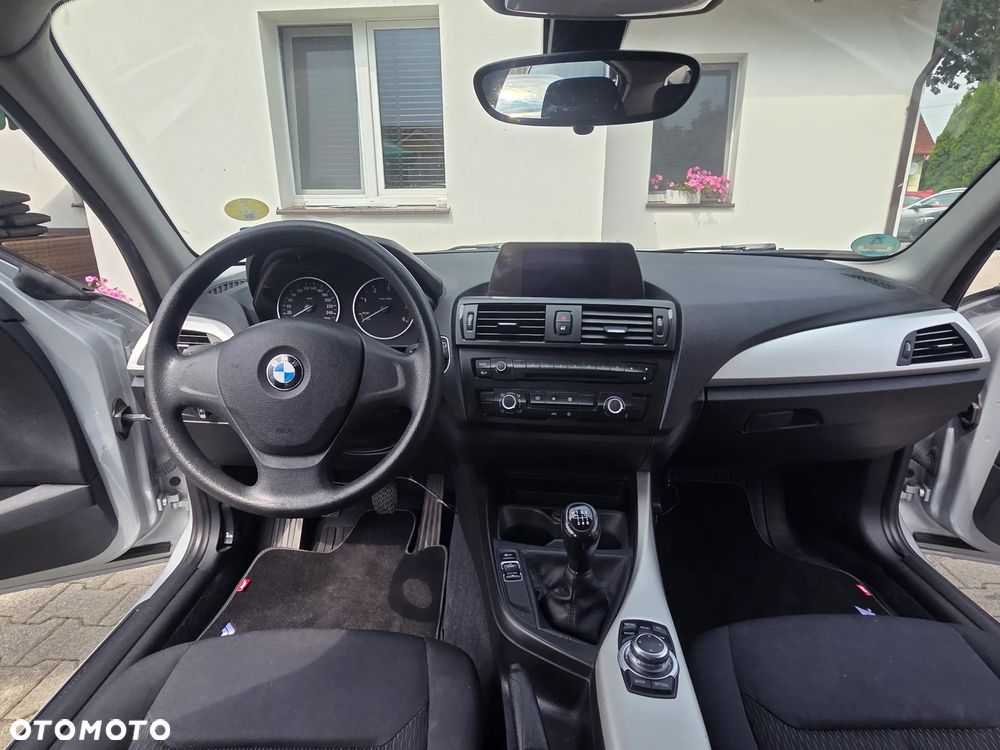 BMW Seria 1 116d DPF - 10