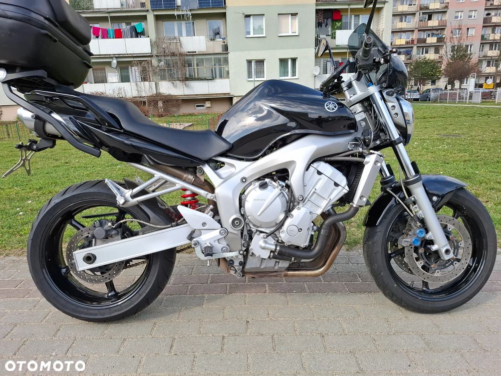 Yamaha FZ6