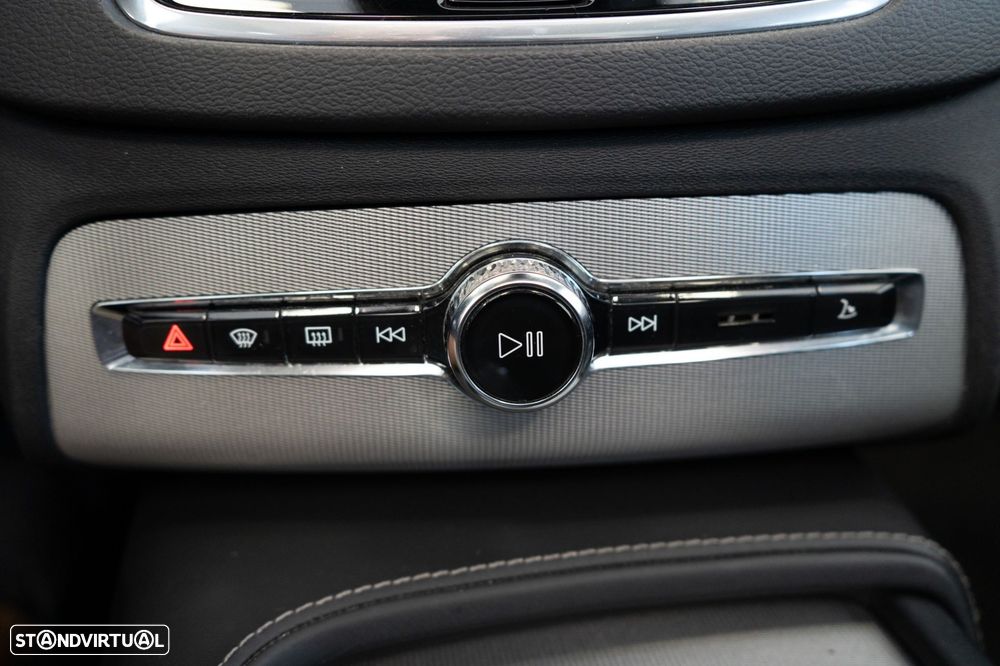 Volvo XC 90 2.0 T8 PHEV Inscription AWD - 33