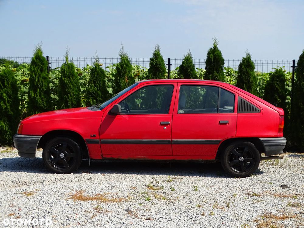 Opel Kadett 1.4 LS - 24