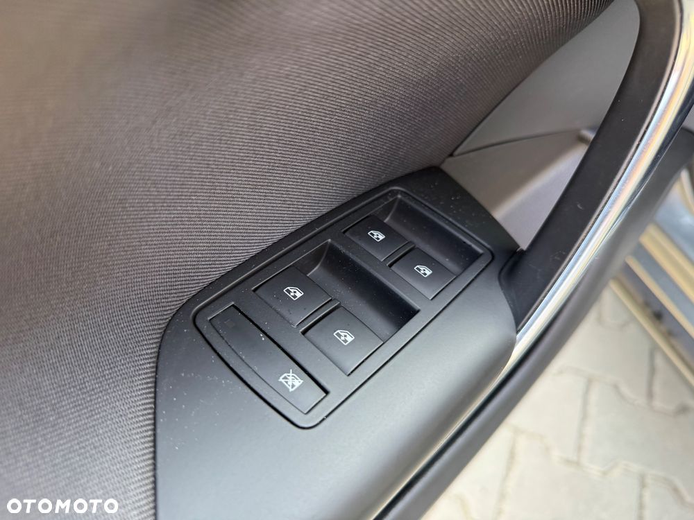 Opel Insignia 1.6 CDTI Innovation S&S - 17