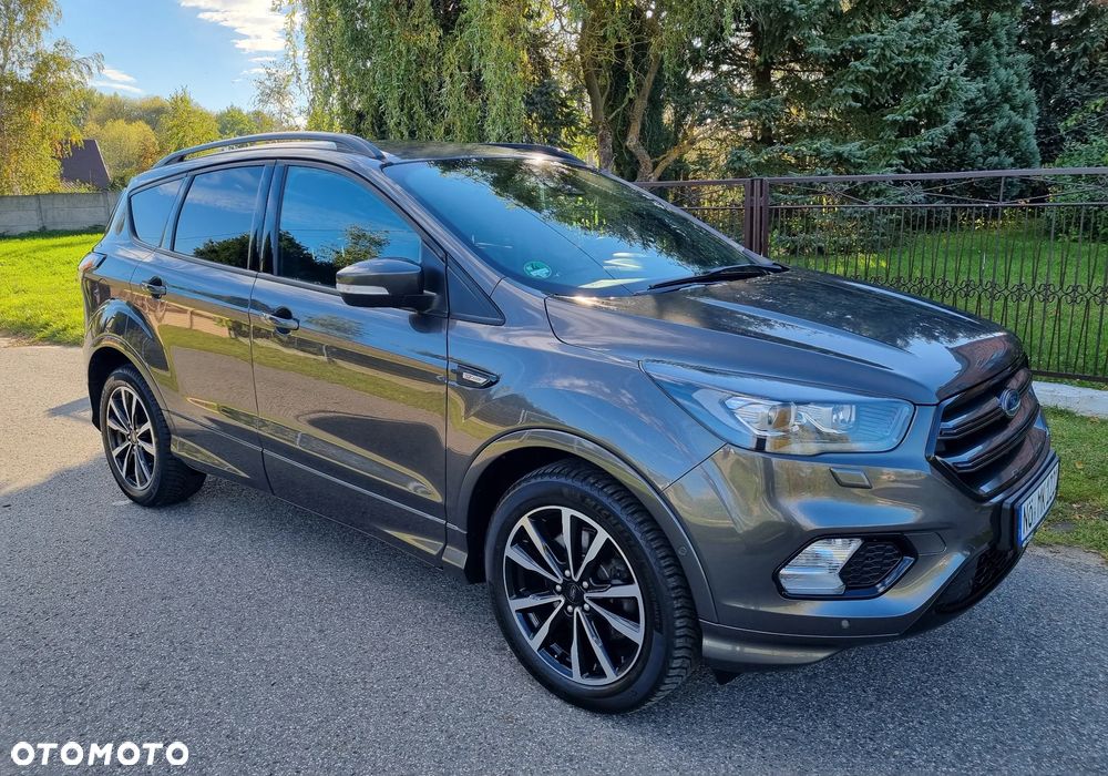 Ford Kuga 2.0 TDCi 2x4 ST-Line - 31