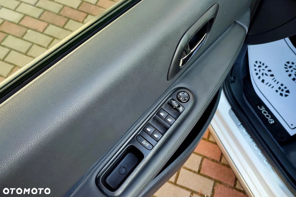 Peugeot 3008 BlueHDi 120 EAT6 Stop & Start Allure - 22