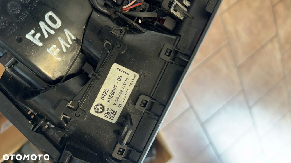 BMW F10 F11 KRATKA NAWIEWU ŚRODKOWA 9166891 - 3