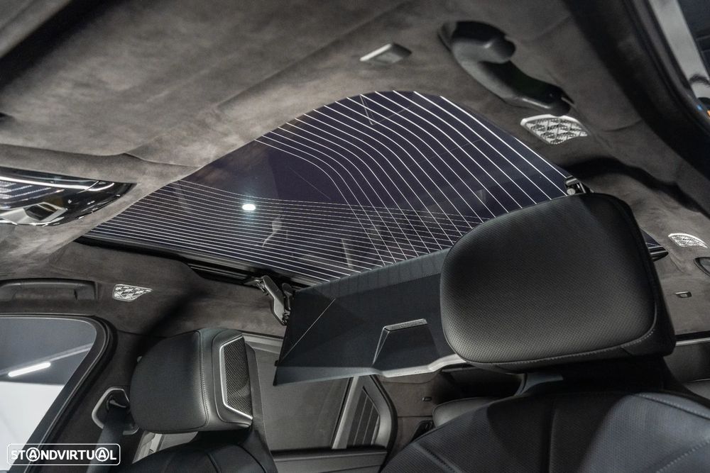 BMW 750 750e xDrive Pack Desportivo M - 23