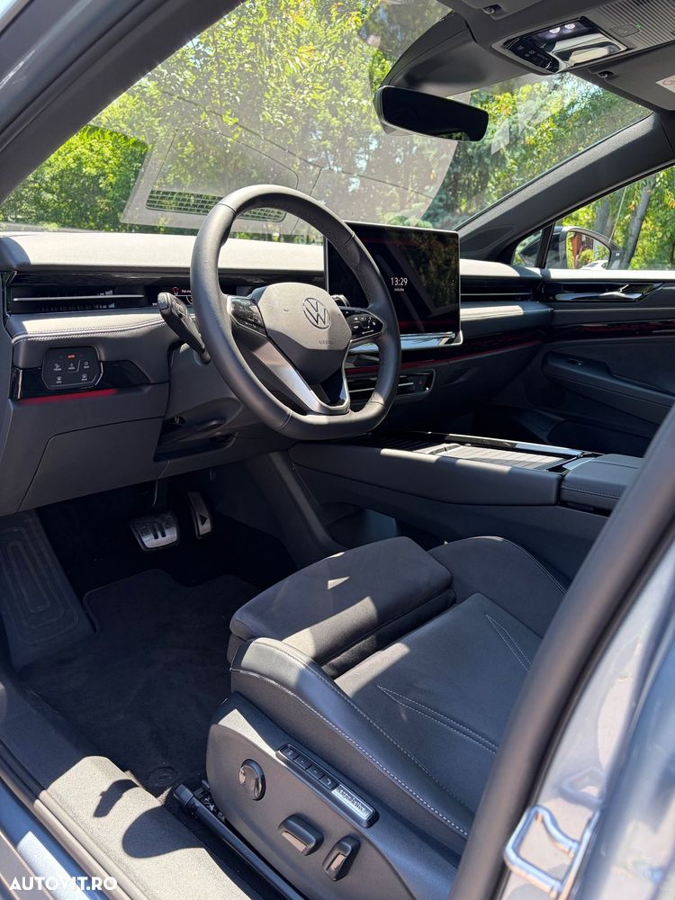 Volkswagen ID.7 77 kWh Pro Advanced - 10