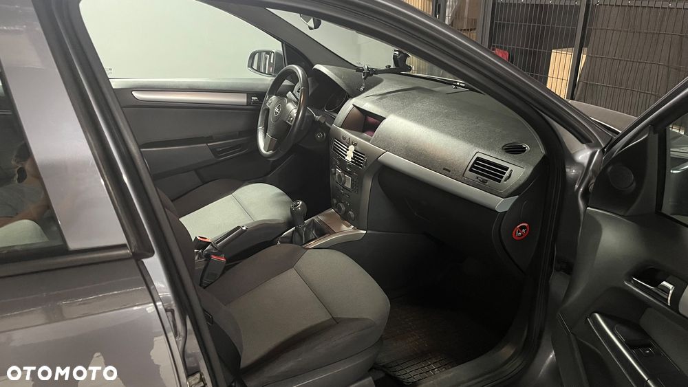 Opel Astra - 4