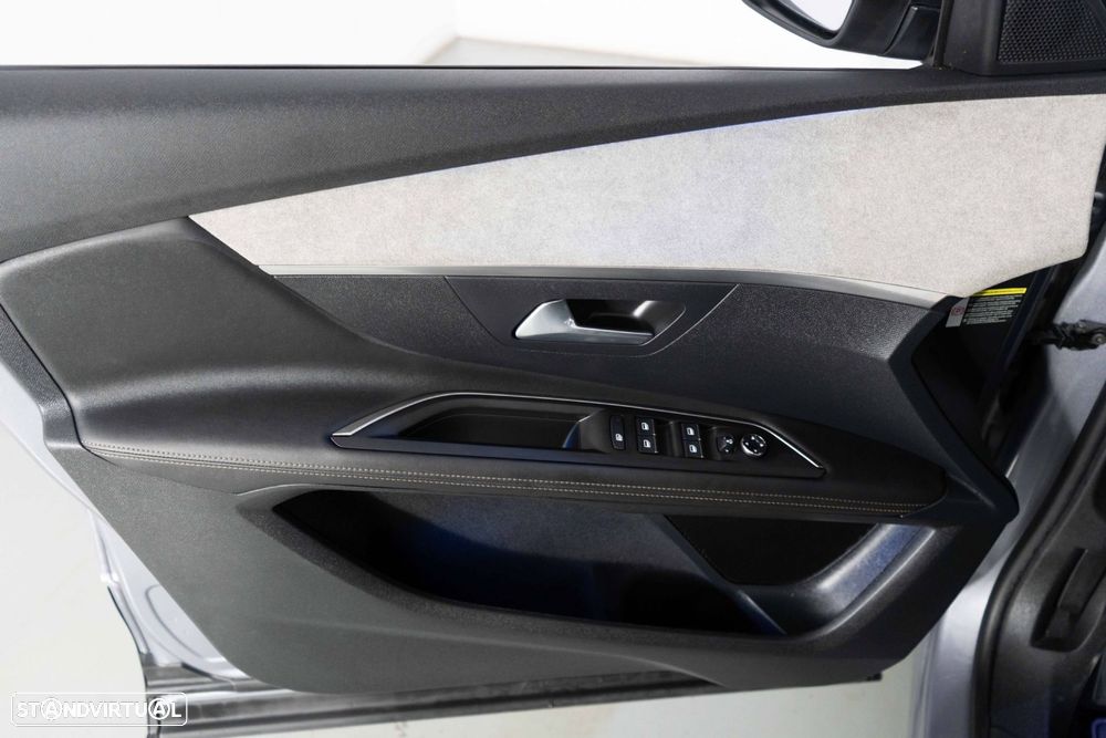 Peugeot 3008 1.6 Hybrid GT e-EAT8 - 22