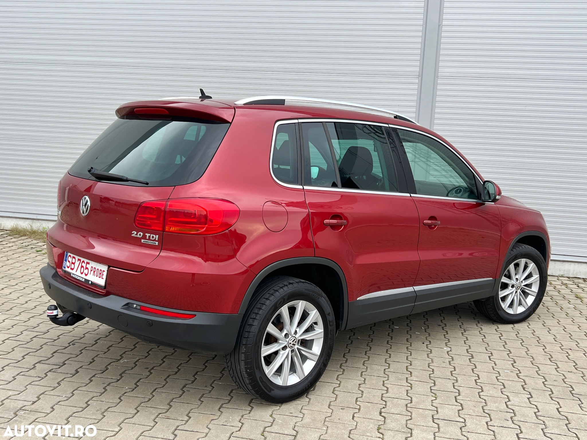 Volkswagen Tiguan 2.0 TDI 4Motion Track & Field - 3