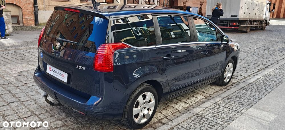 Peugeot 5008 1.6 Premium - 8