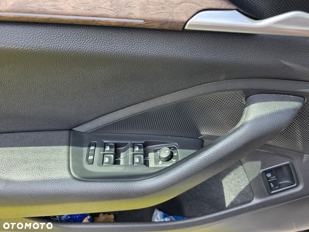 Skoda Superb 1.5 TSI iV DSG L&K - 25