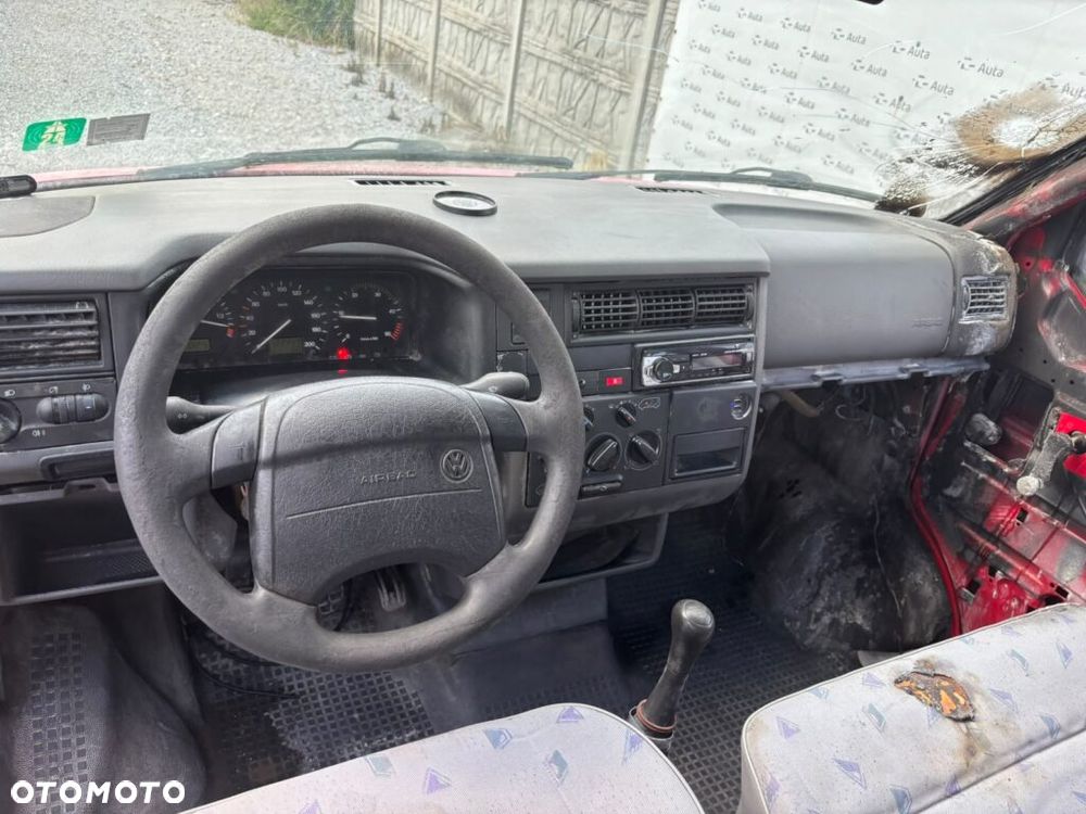 Volkswagen Caravelle C - 6