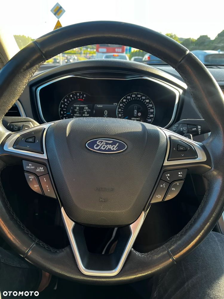 Ford Mondeo 2.0 TDCi Titanium PowerShift - 23