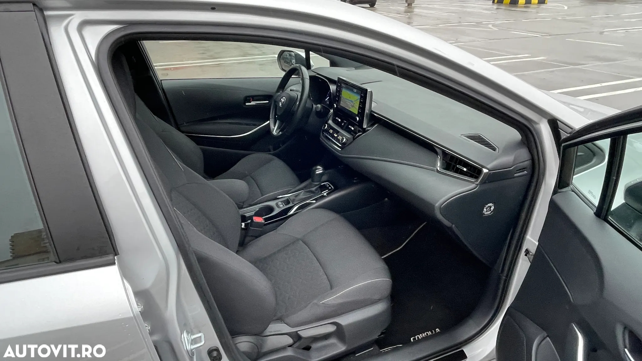 Toyota Corolla 1.8 HSD Dynamic - 8
