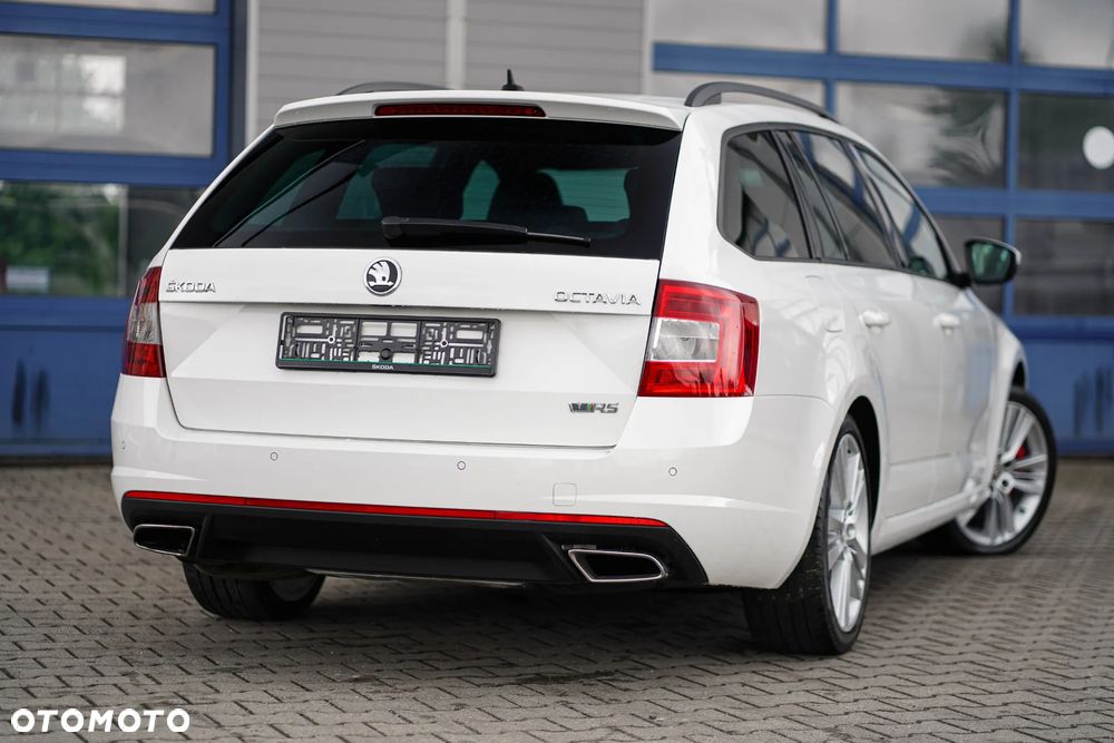 Skoda Octavia 2.0 TDI RS DSG - 10