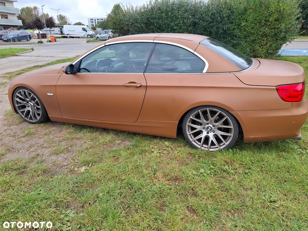BMW Seria 3 325i Cabrio - 6