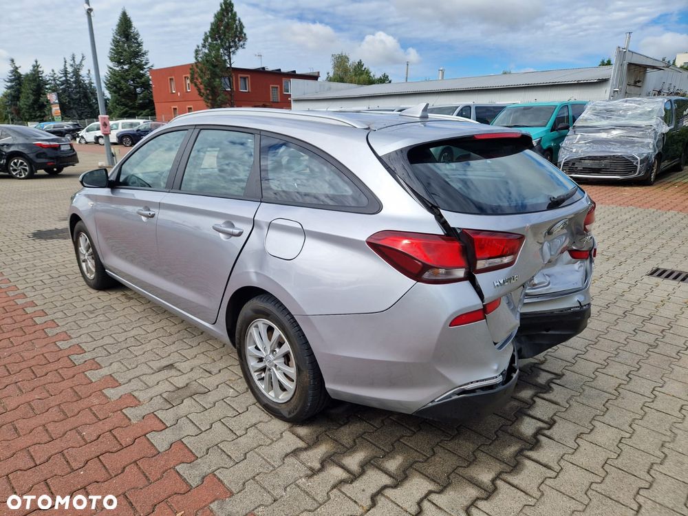 Hyundai i30 1.5 DPI Modern - 6
