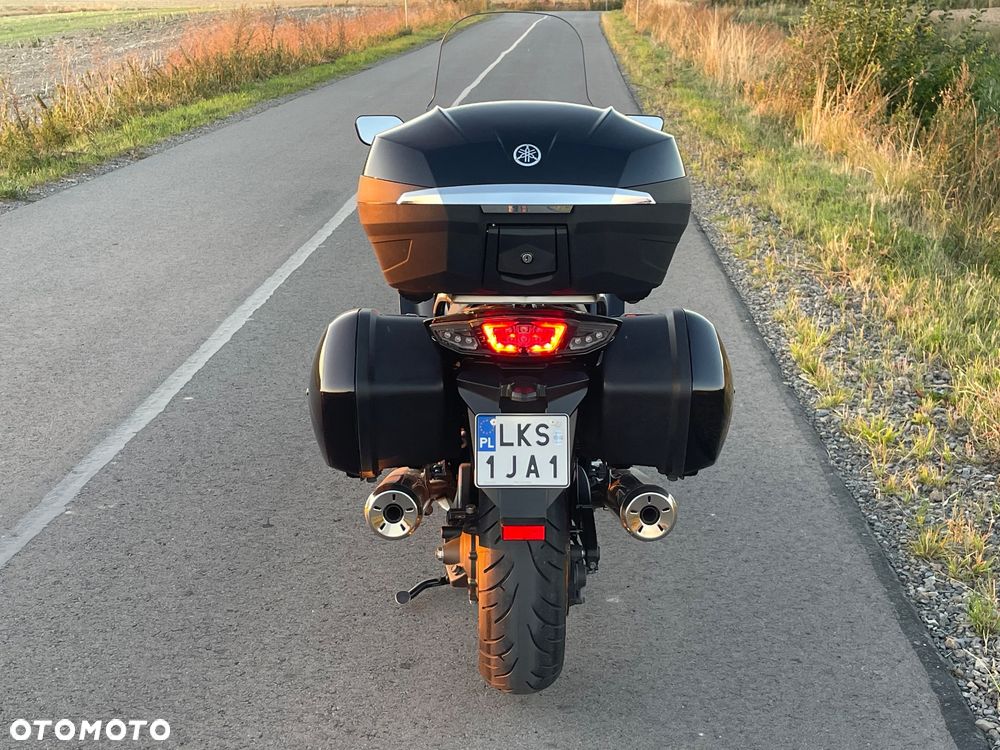 Yamaha FJR - 10