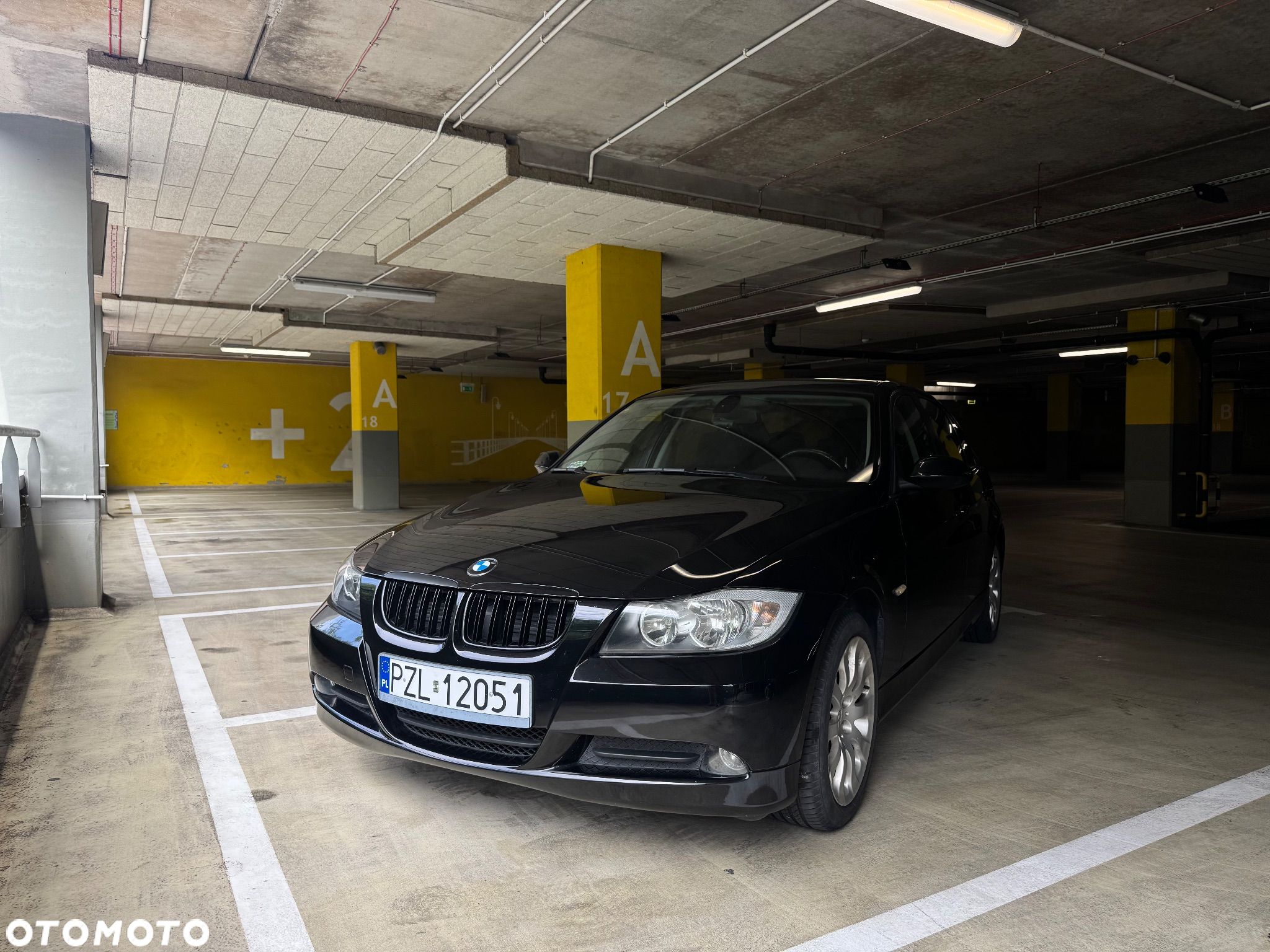 BMW Seria 3 318i - 1