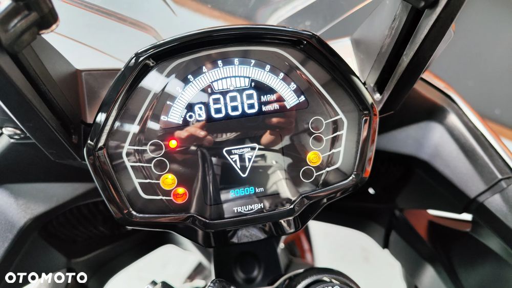 Triumph Tiger - 33
