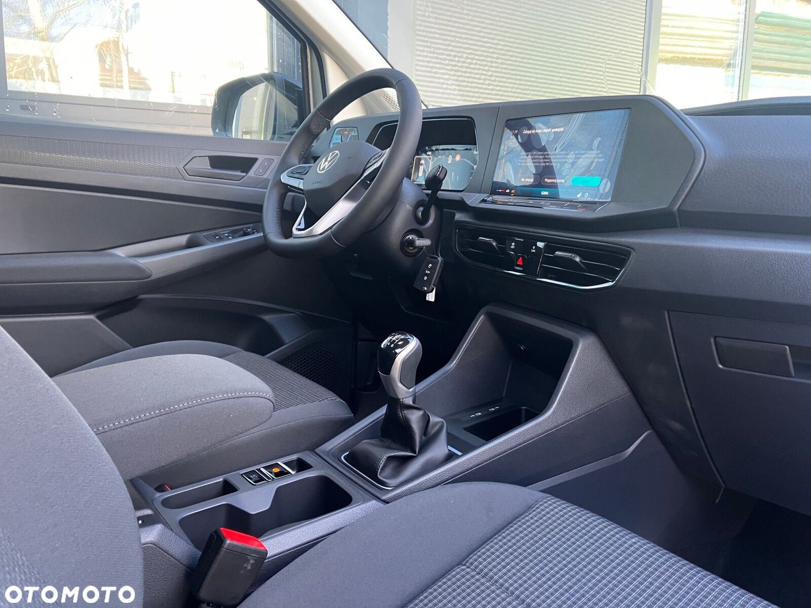 Volkswagen Caddy 2.0 TDI 102 KM 6-bm 5-miejsc - 10