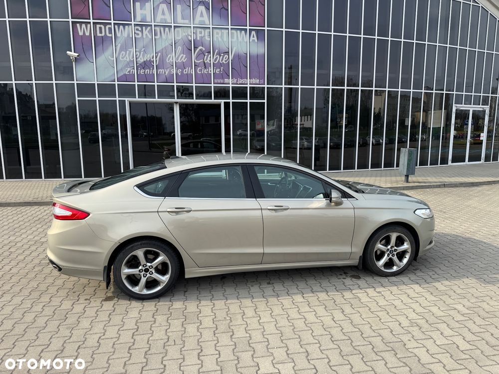 Ford Fusion - 6