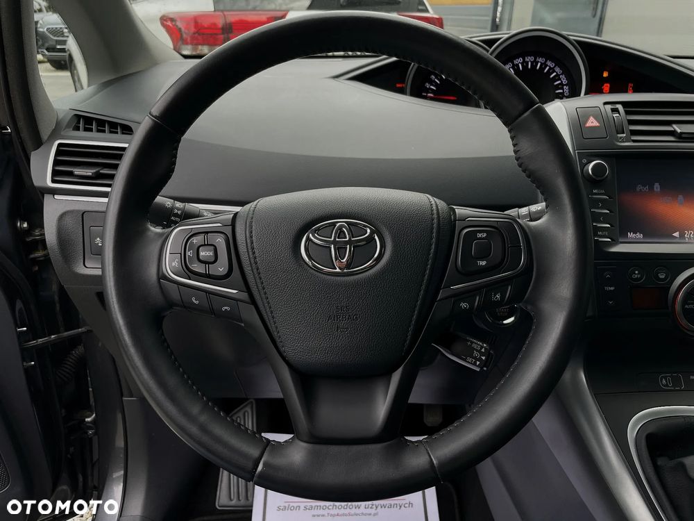 Toyota Verso 1.8 Premium 7os EU6 - 20