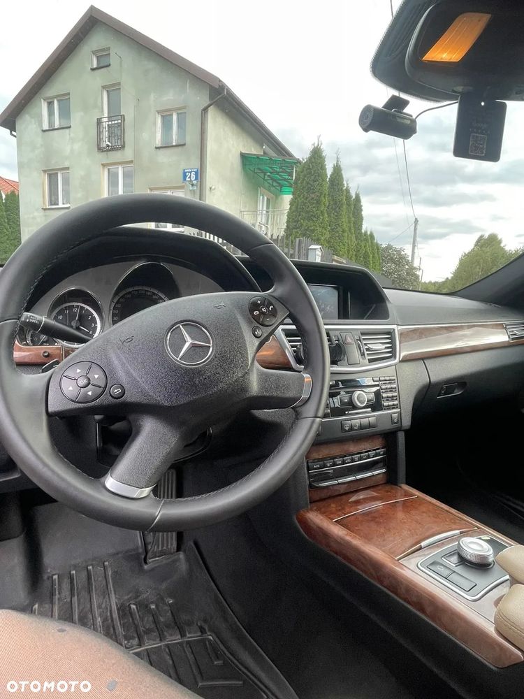 Mercedes-Benz Klasa E 350 CDI DPF BlueEFFICIENCY 7G-TRONIC Avantgarde - 13