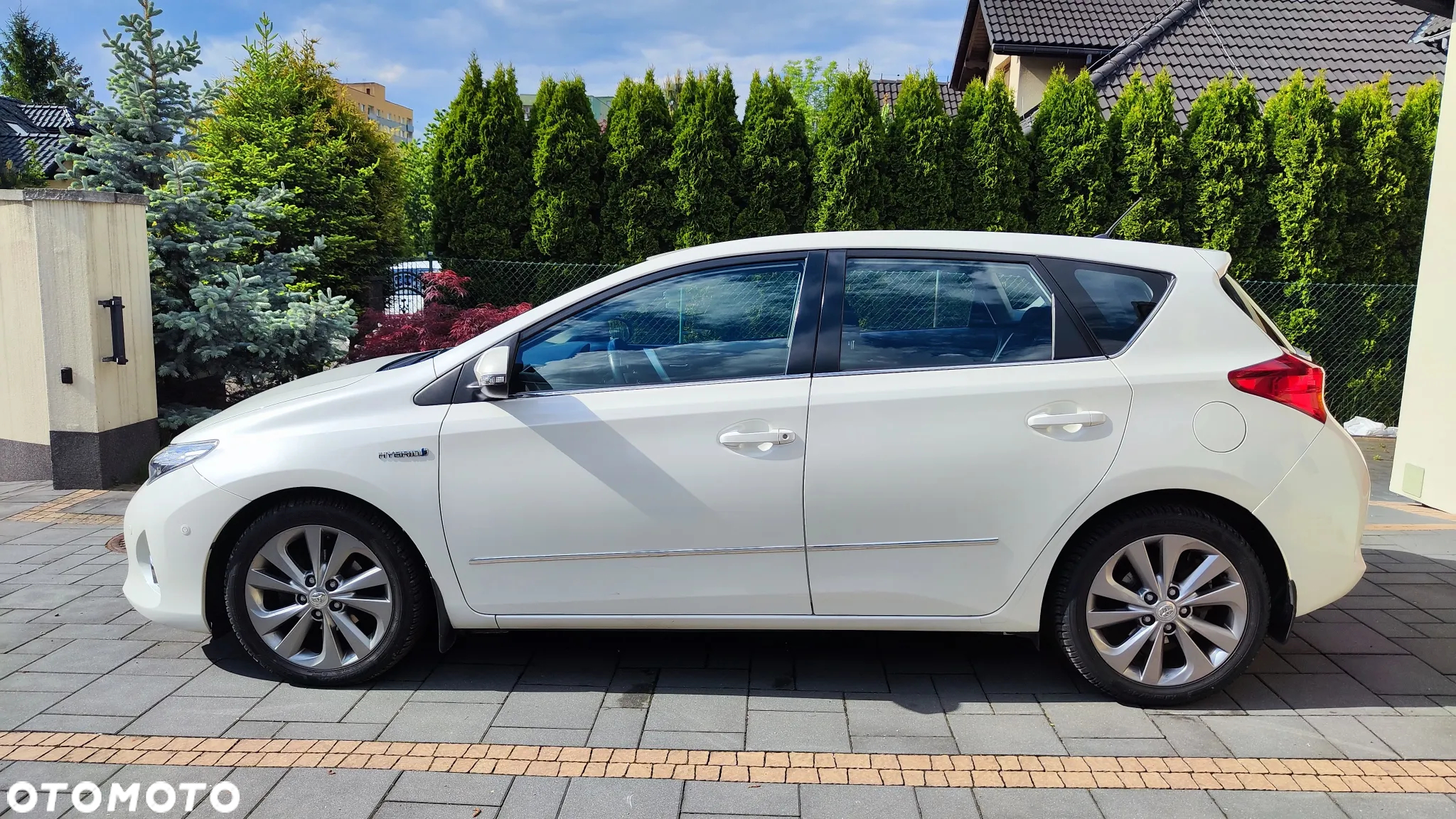 Toyota Auris 1.8 Hybrid Executive - 3