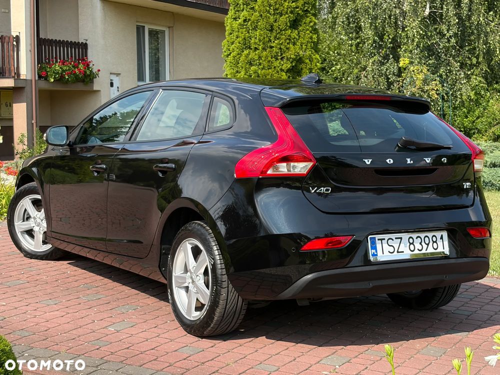 Volvo V40 T2 Momentum - 3
