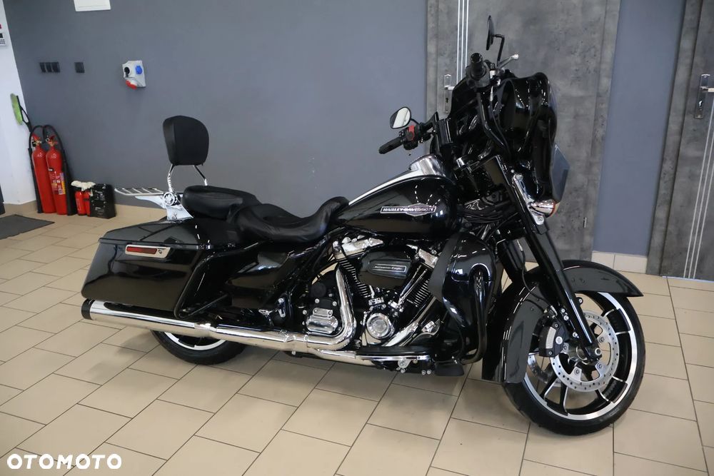 Harley-Davidson Touring Street Glide - 9