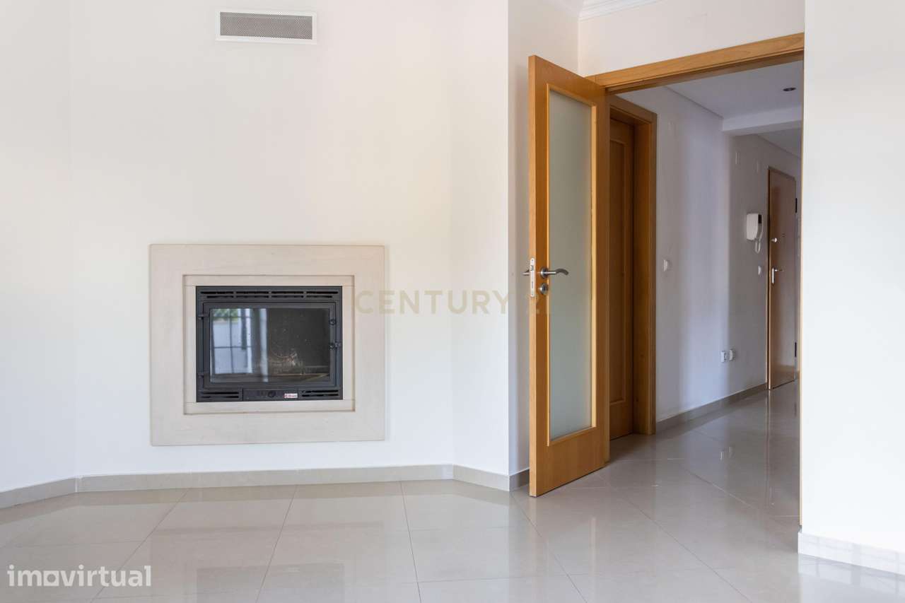 Apartamento T2 com Suite, Parqueamento e Arrecadação | Montijo - Grande imagem: 5/24
