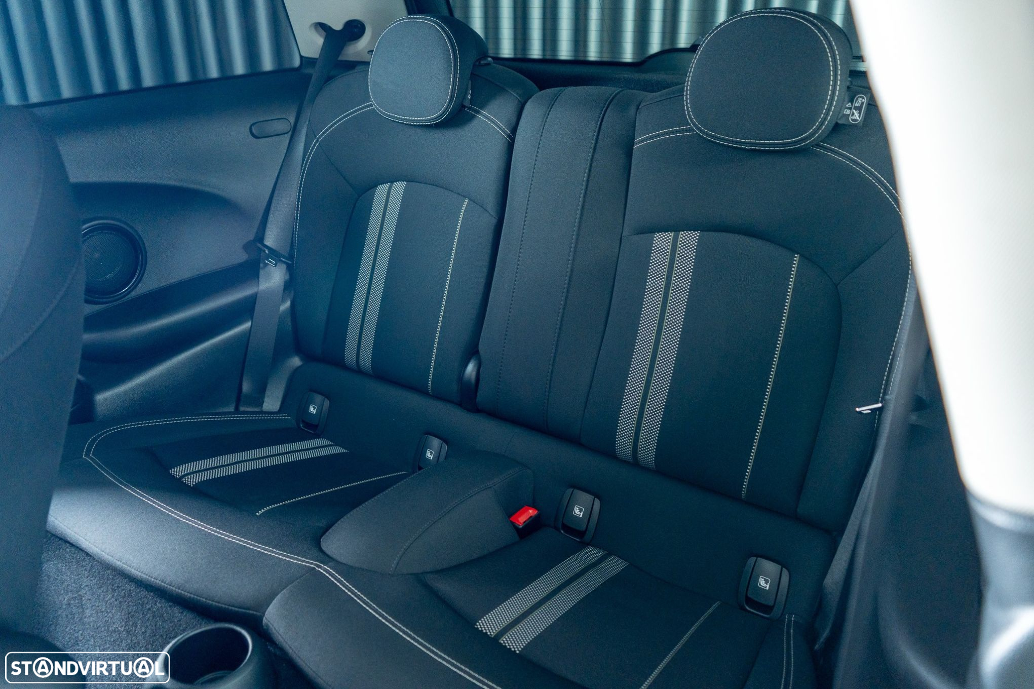 MINI 3 Portas Cooper SE Premium Essential - 8