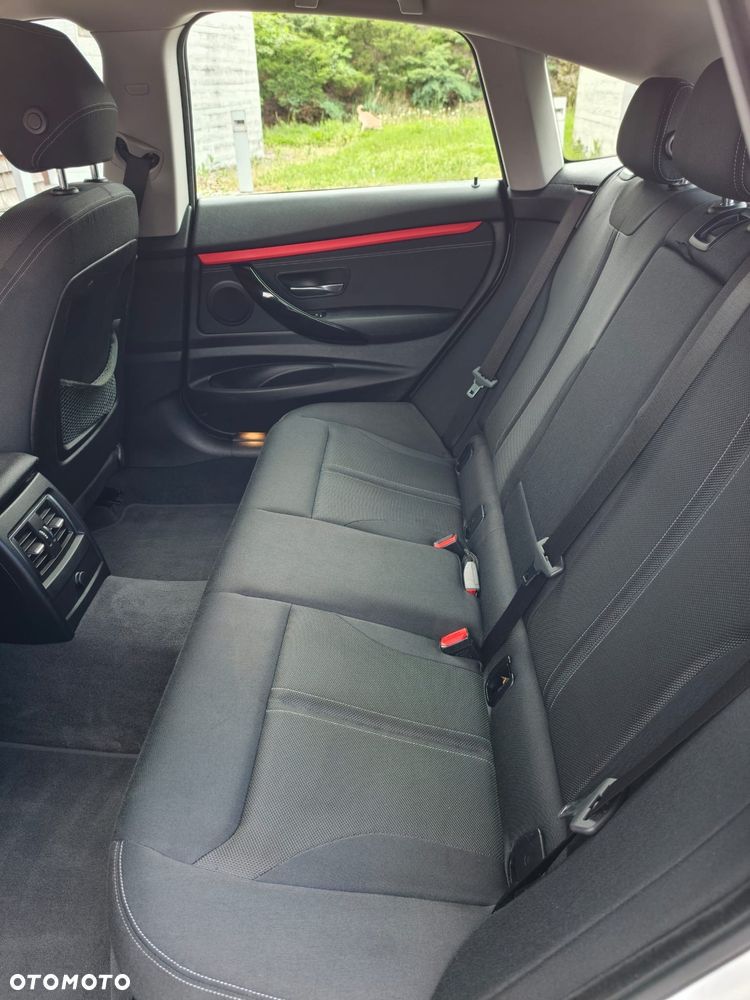 BMW Seria 3 320i GPF xDrive - 3