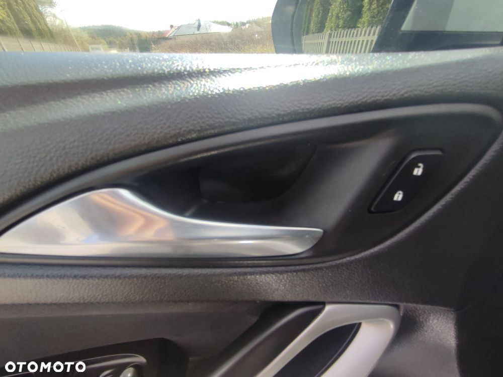 Opel Astra - 24