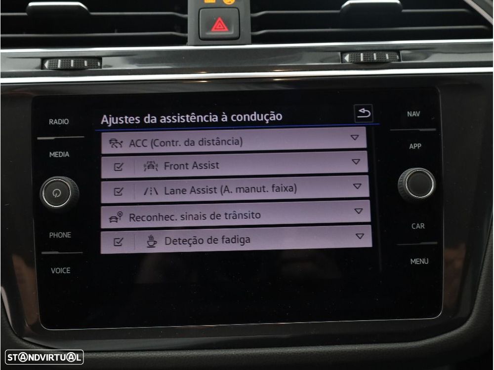 VW Tiguan Allspace 2.0 TDI Confortline DSG - 23