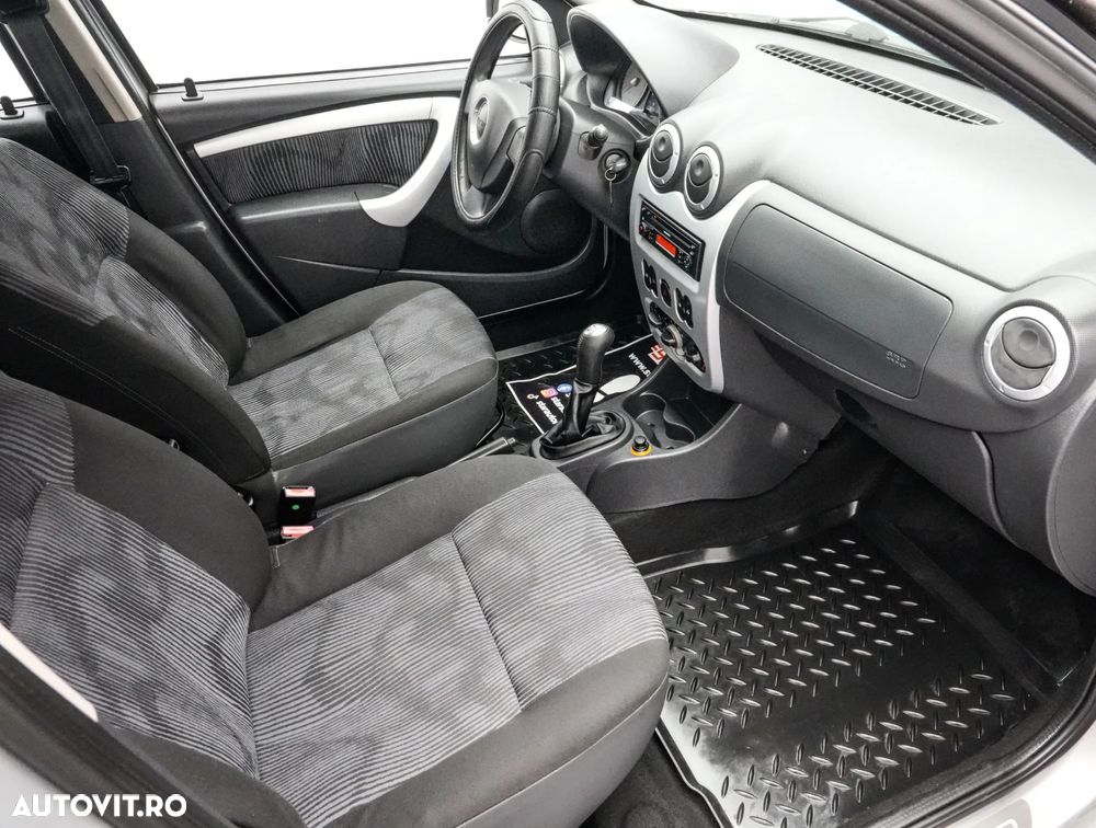 Dacia Sandero 1.4 MPI Ambiance - 12