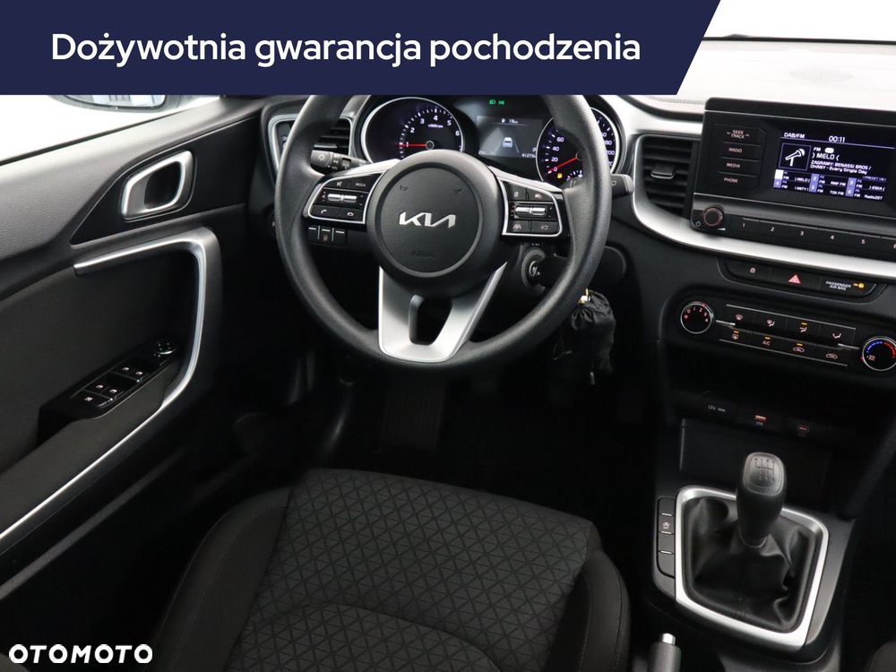 Kia Ceed - 9