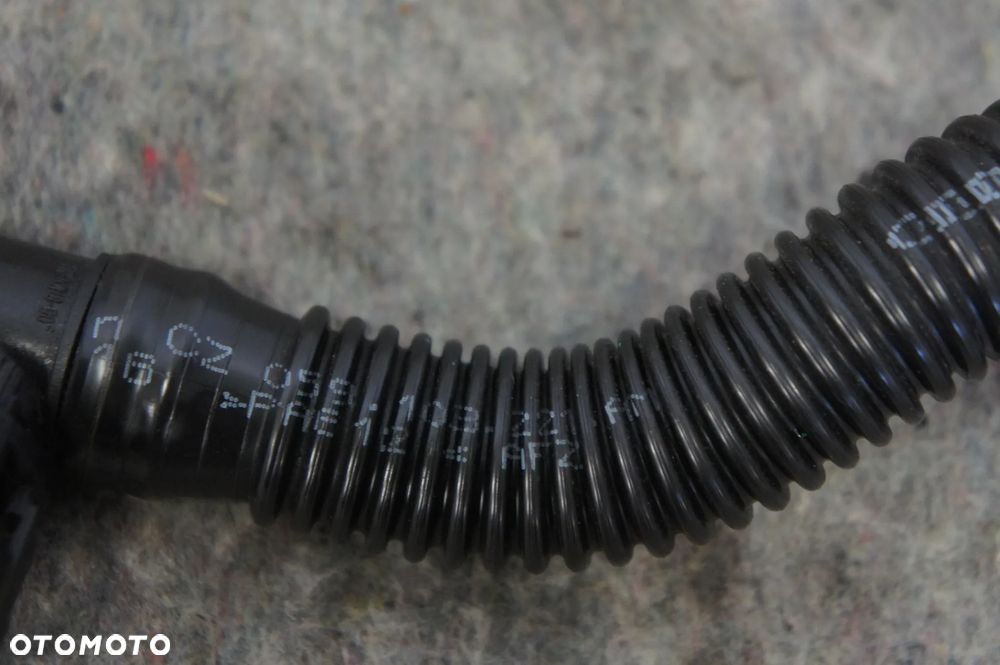 NR 380 Rurka odpowietrzająca Audi A6 4G0 3,0 lift 059103221AM - 5